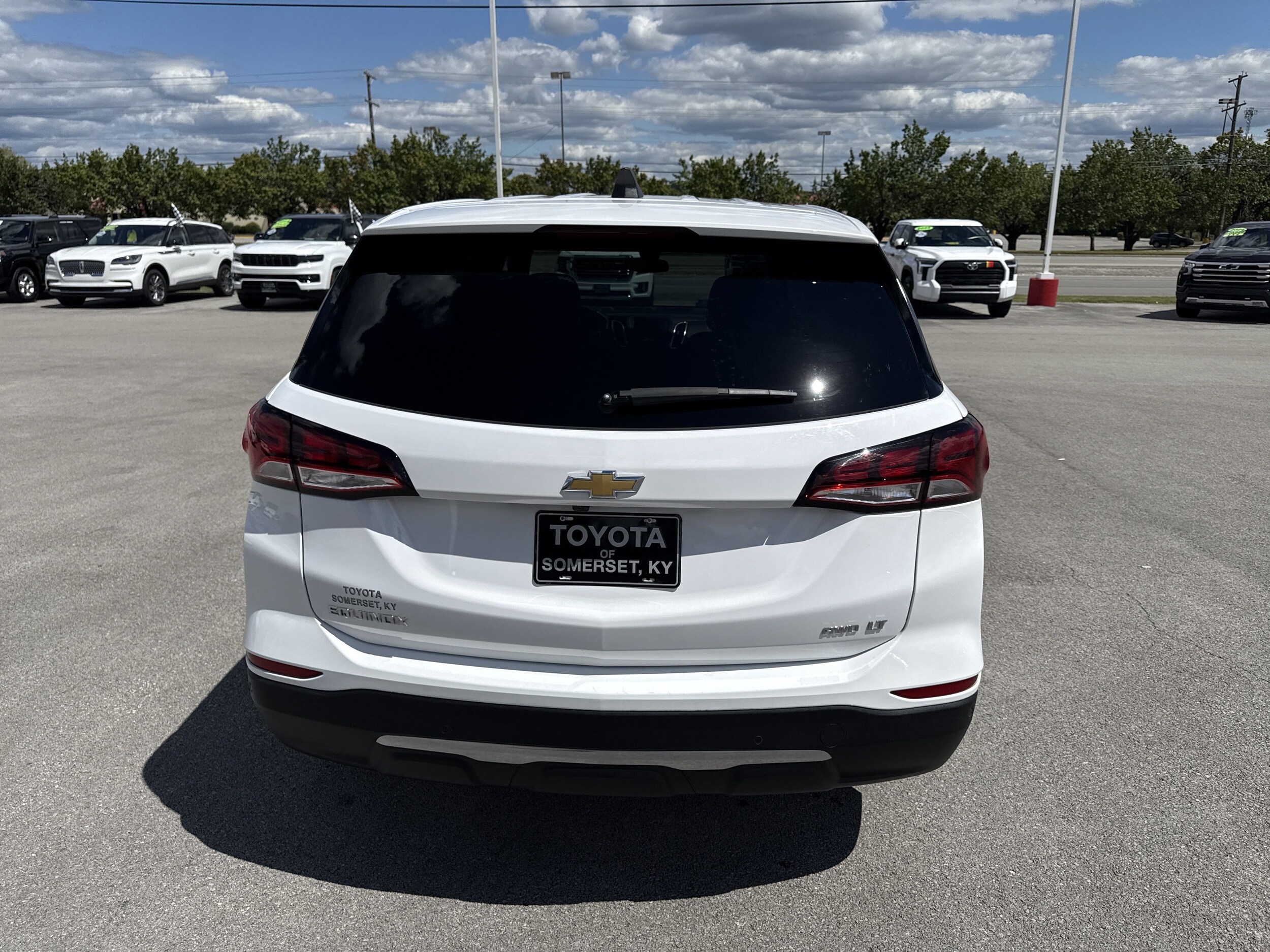2022 Chevrolet Equinox photo 3