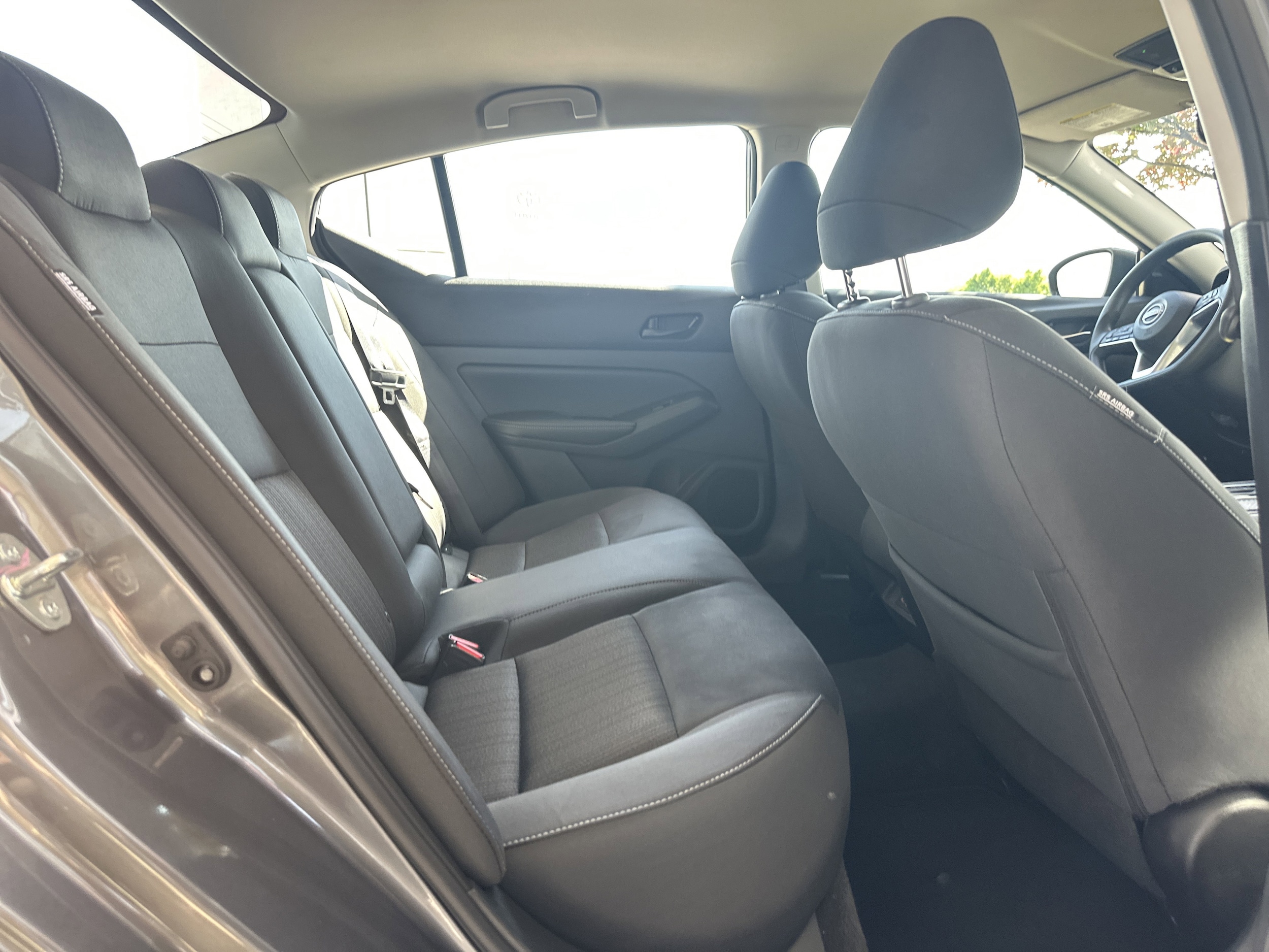 2025 Nissan Altima SV - Photo 15