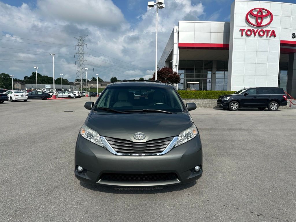 Used 2011 Toyota Sienna XLE with VIN 5TDYK3DC0BS089779 for sale in Somerset, KY