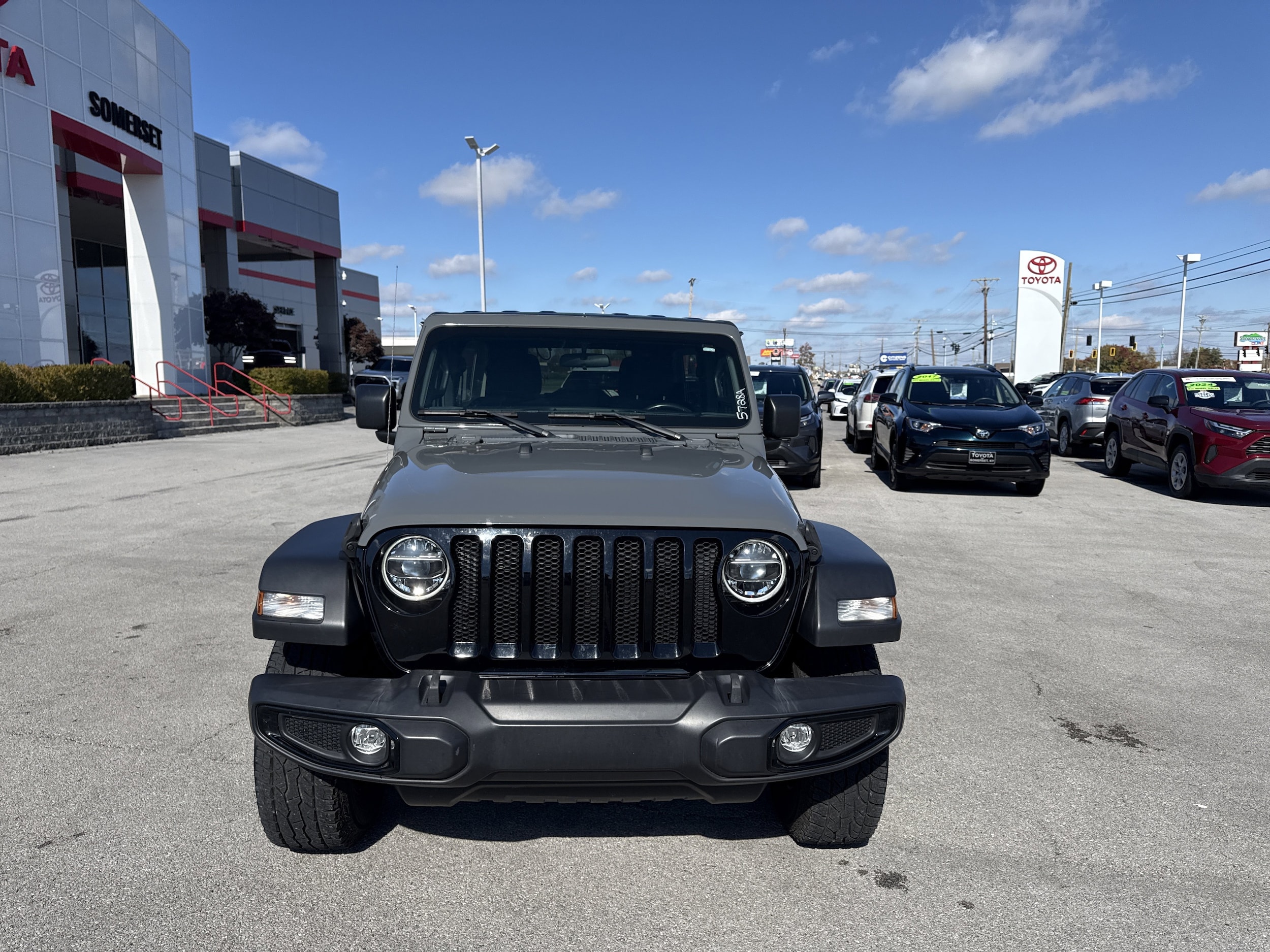 2022 Jeep Wrangler Unlimited Willys - Photo 8