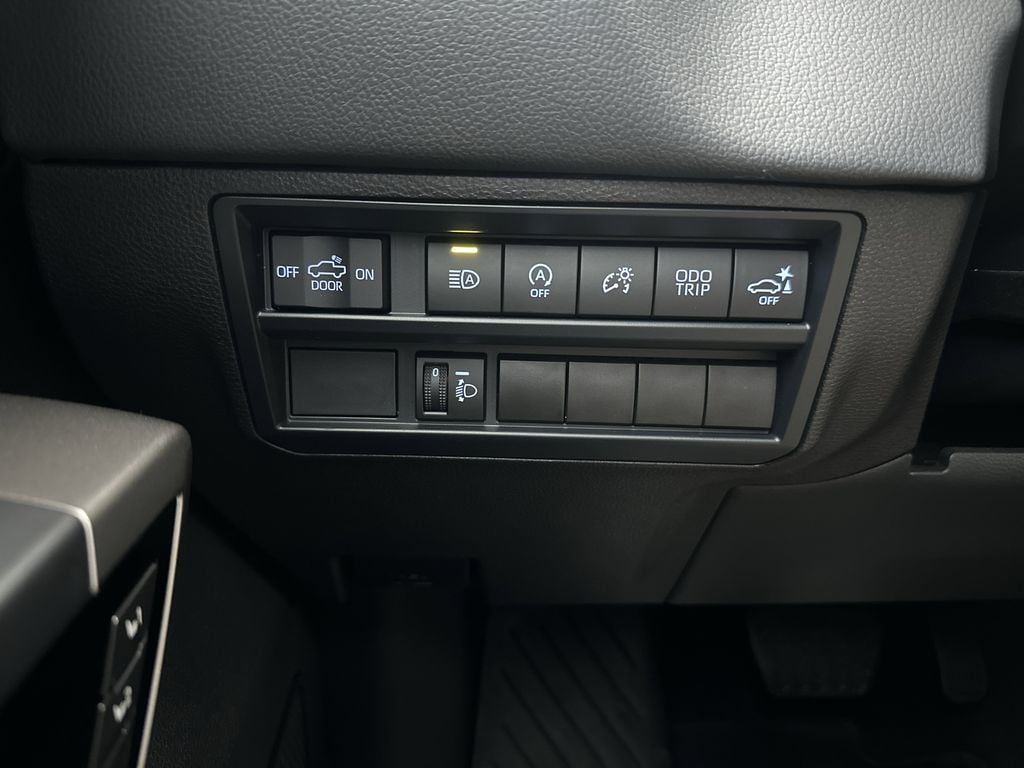 2024 Toyota Tundra Limited - Photo 22