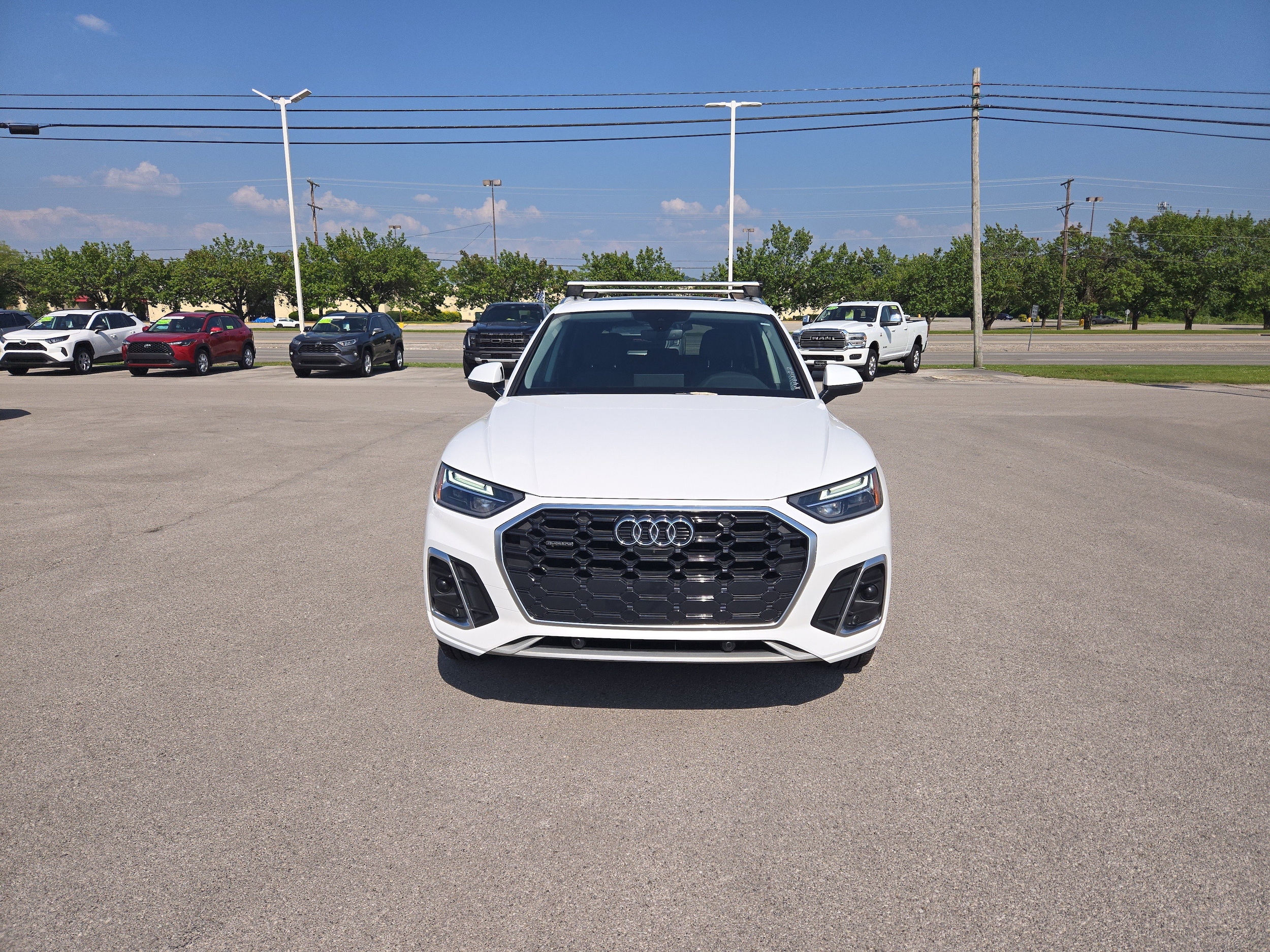 Used 2022 Audi Q5 Premium Plus with VIN WA1EAAFY2N2016485 for sale in Somerset, KY