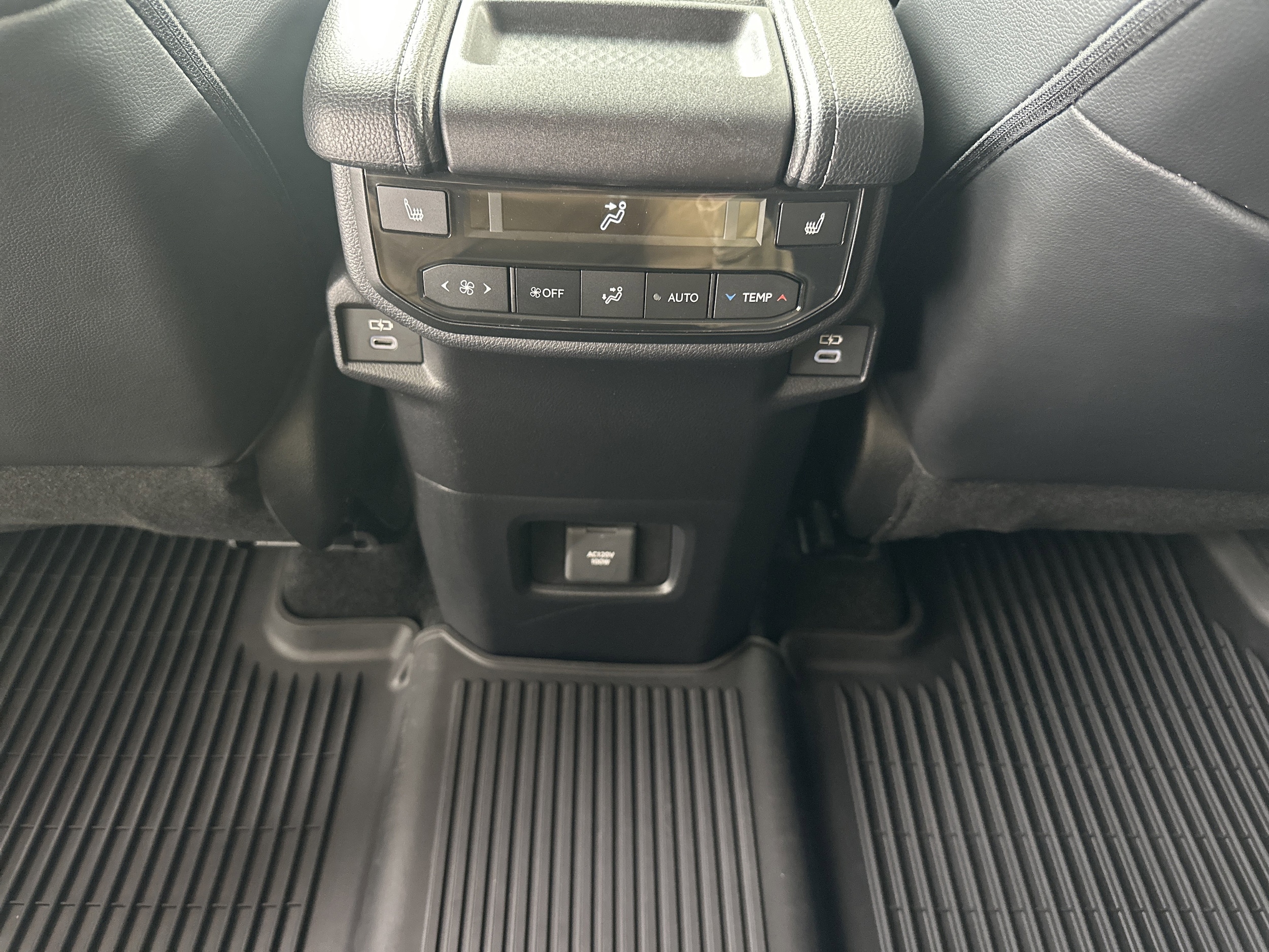 2024 Toyota Grand Highlander Limited - Photo 23