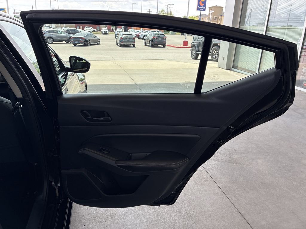 2025 Nissan Altima SV - Photo 12