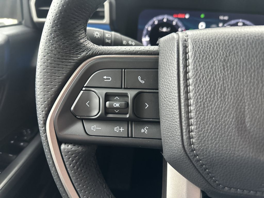 2025 Toyota Tacoma TRD Off Road - Photo 23