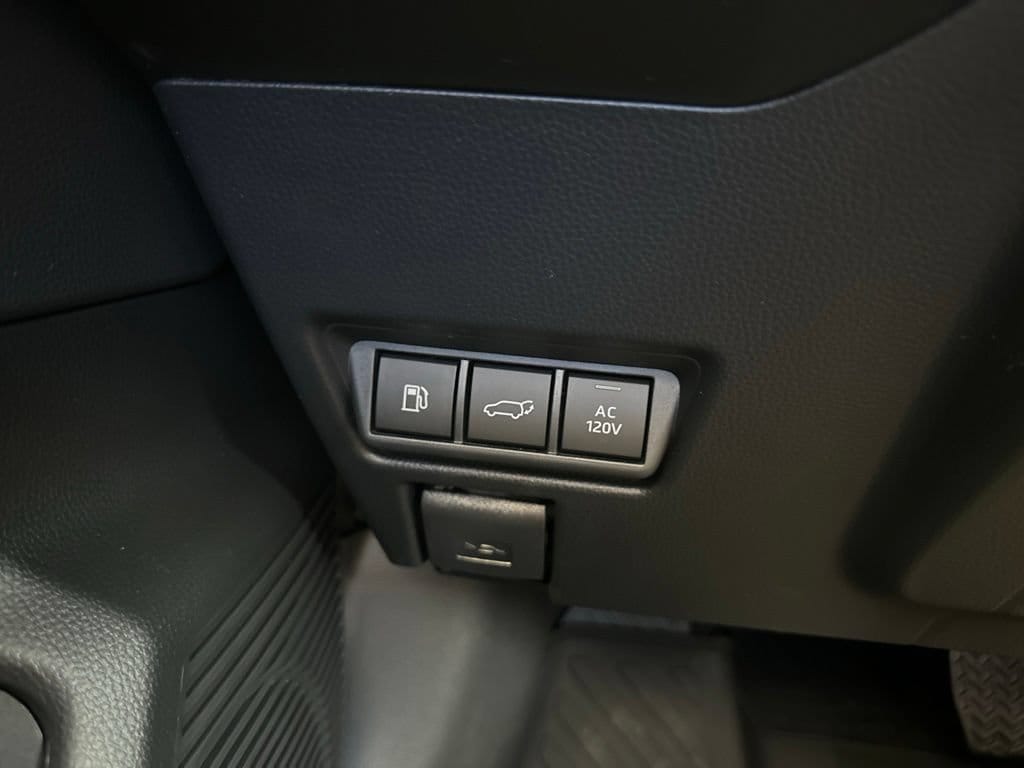2026 Toyota Prius Plug-in Hybrid XSE Premium - Photo 17