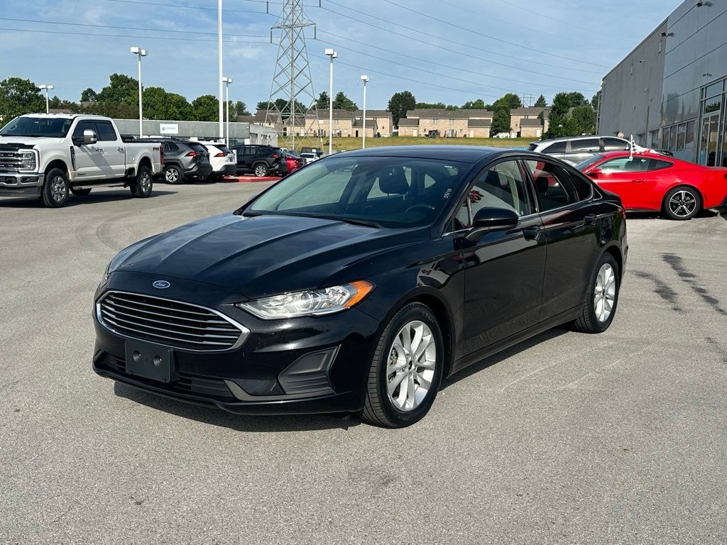 Used 2019 Ford Fusion SE Sedan