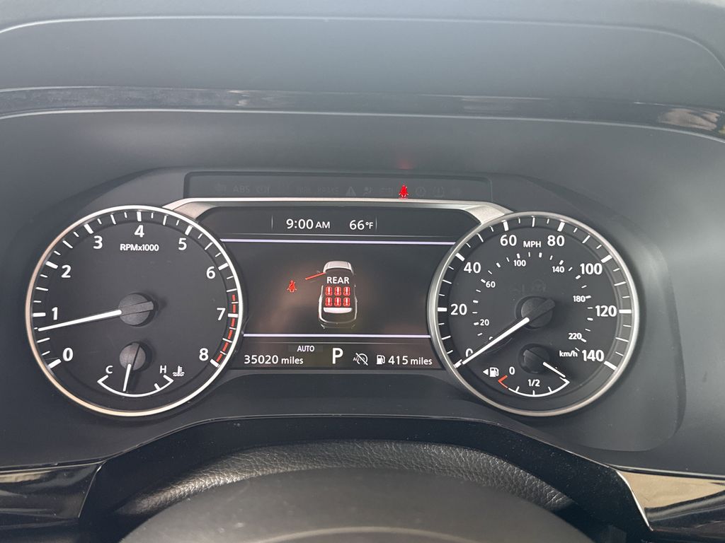 2025 Nissan Pathfinder SV - Photo 17