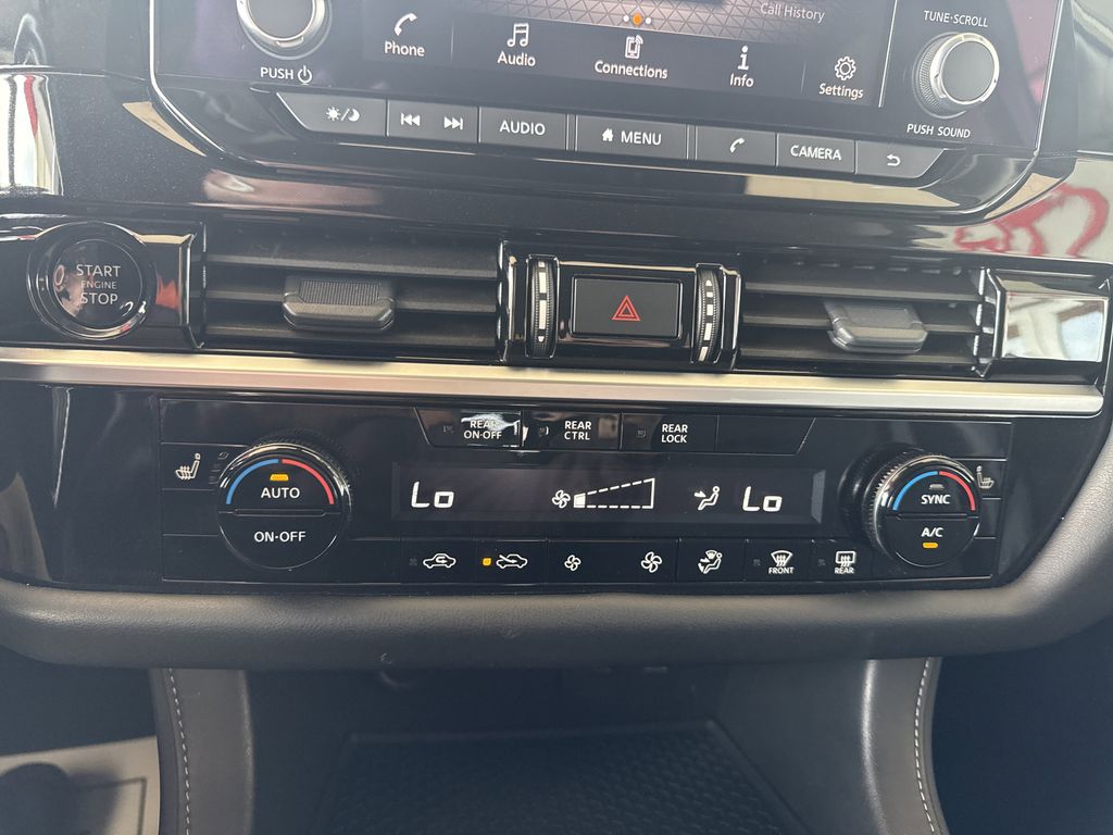 2025 Nissan Pathfinder SV - Photo 22