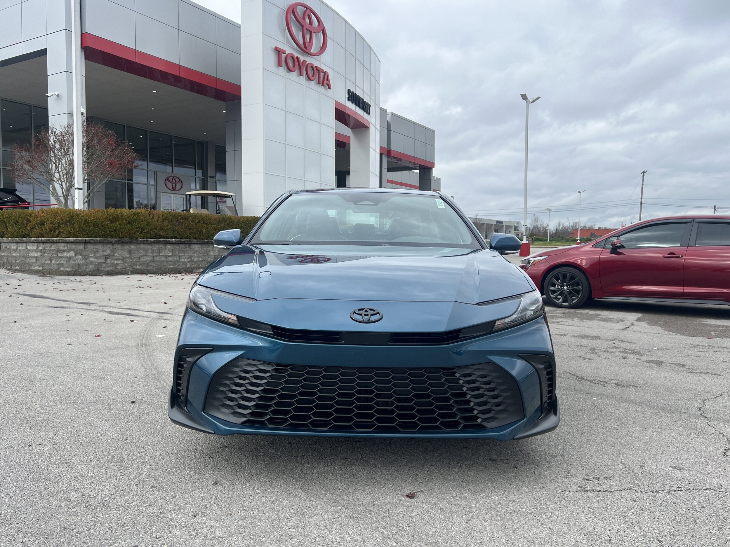 2026 Toyota Camry SE photo 2