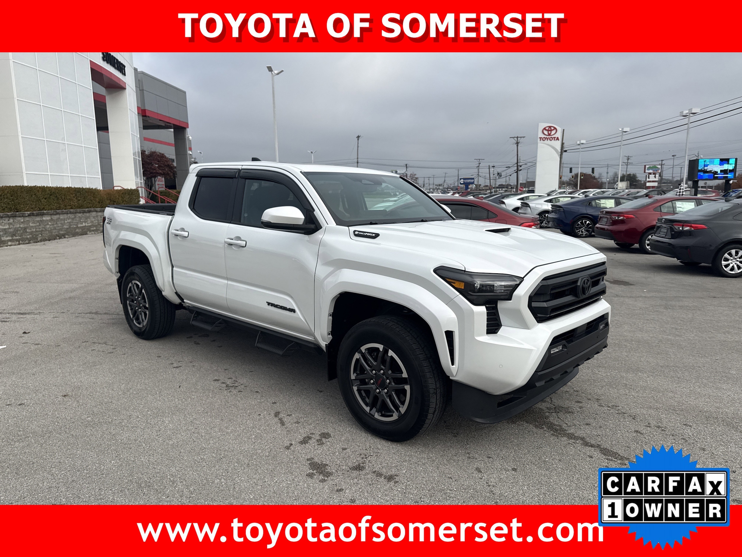 2024 Toyota Tacoma TRD Sport's photo
