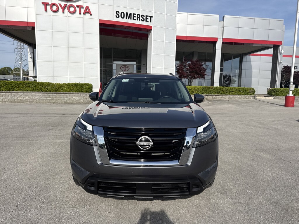 Used 2025 Nissan Pathfinder SV SUV
