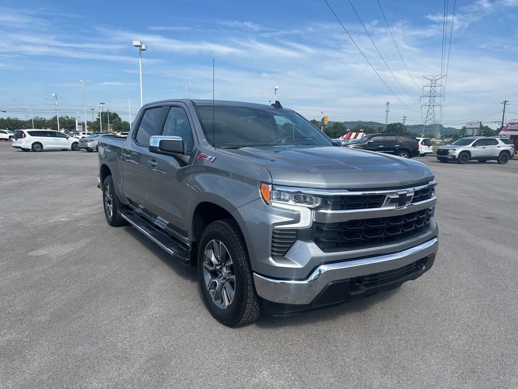 Used 2025 Chevrolet Silverado 1500 LT w/1LT Truck Crew Cab