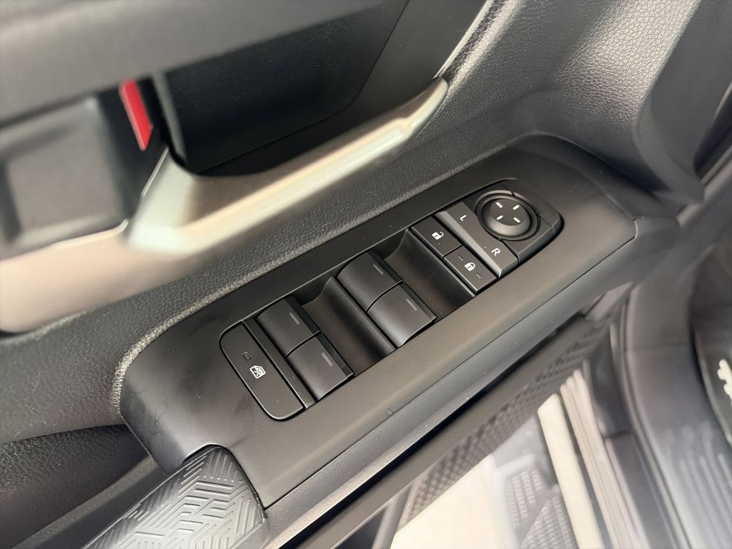 2025 Toyota Tacoma TRD Sport - Photo 15