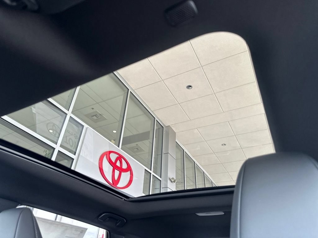 2026 Toyota bZ Woodland Woodland Premium - Photo 38