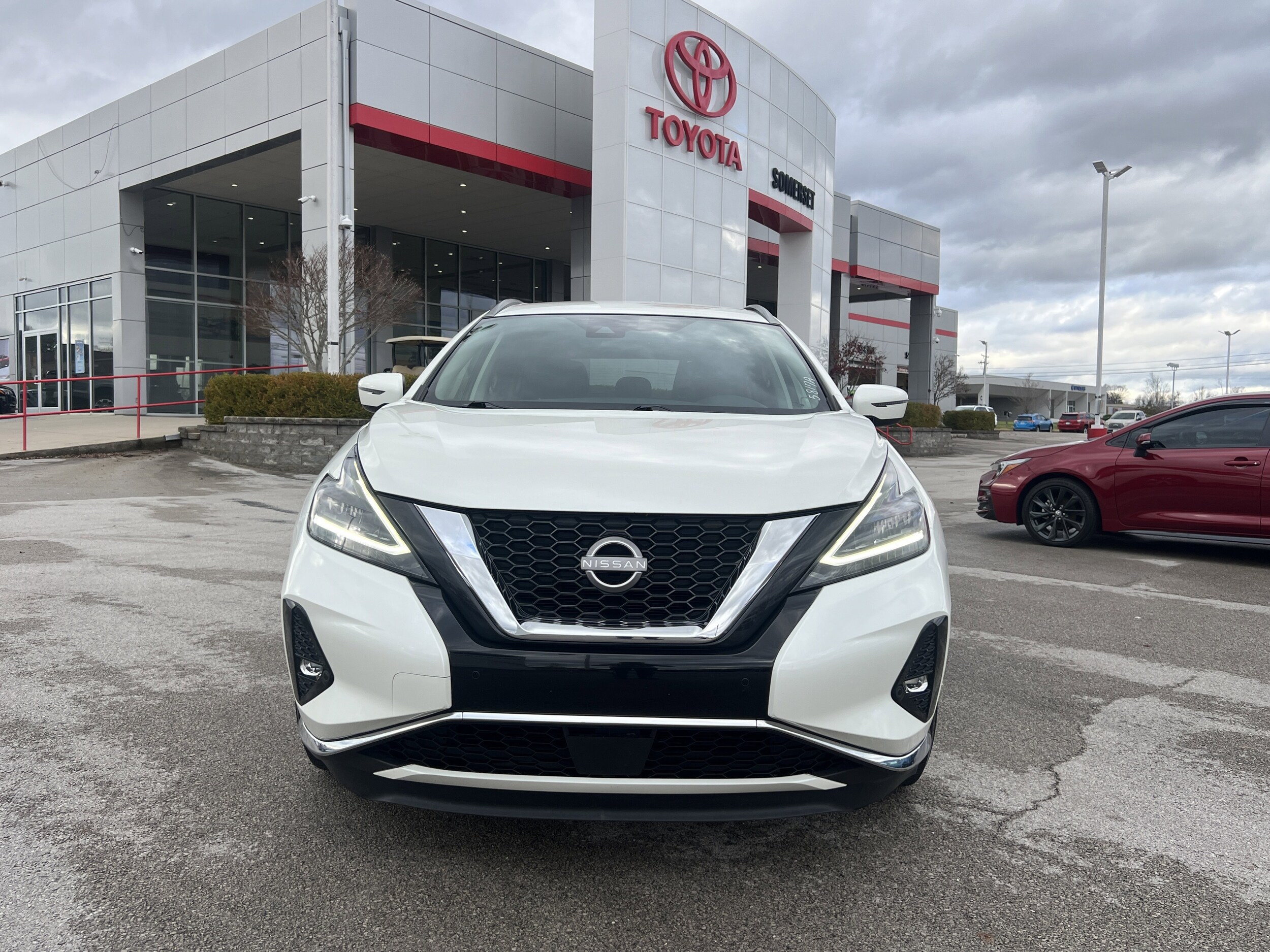 2023 Nissan Murano SV photo 2