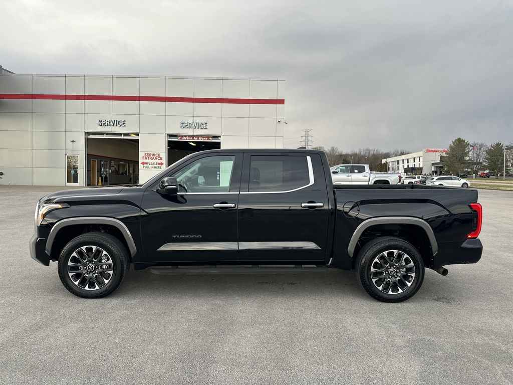 2024 Toyota Tundra Limited - Photo 8