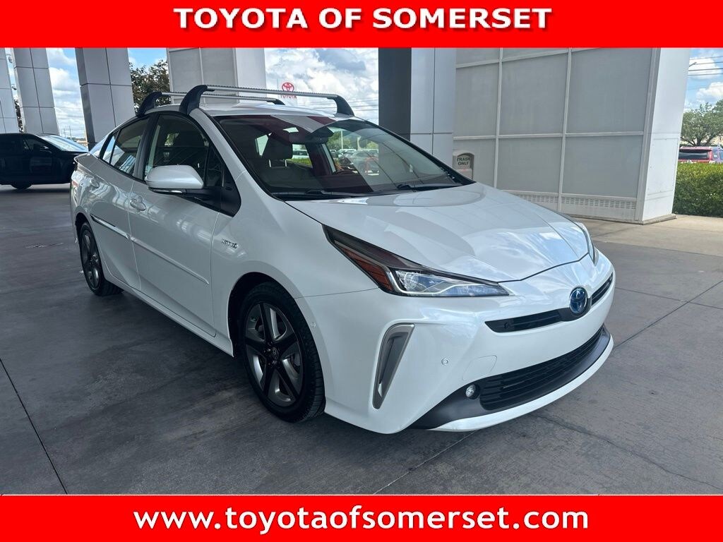 Certified 2022 Toyota Prius XLE Hatchback