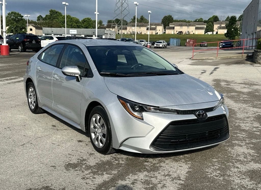 2026 Toyota Corolla LE CVT's photo