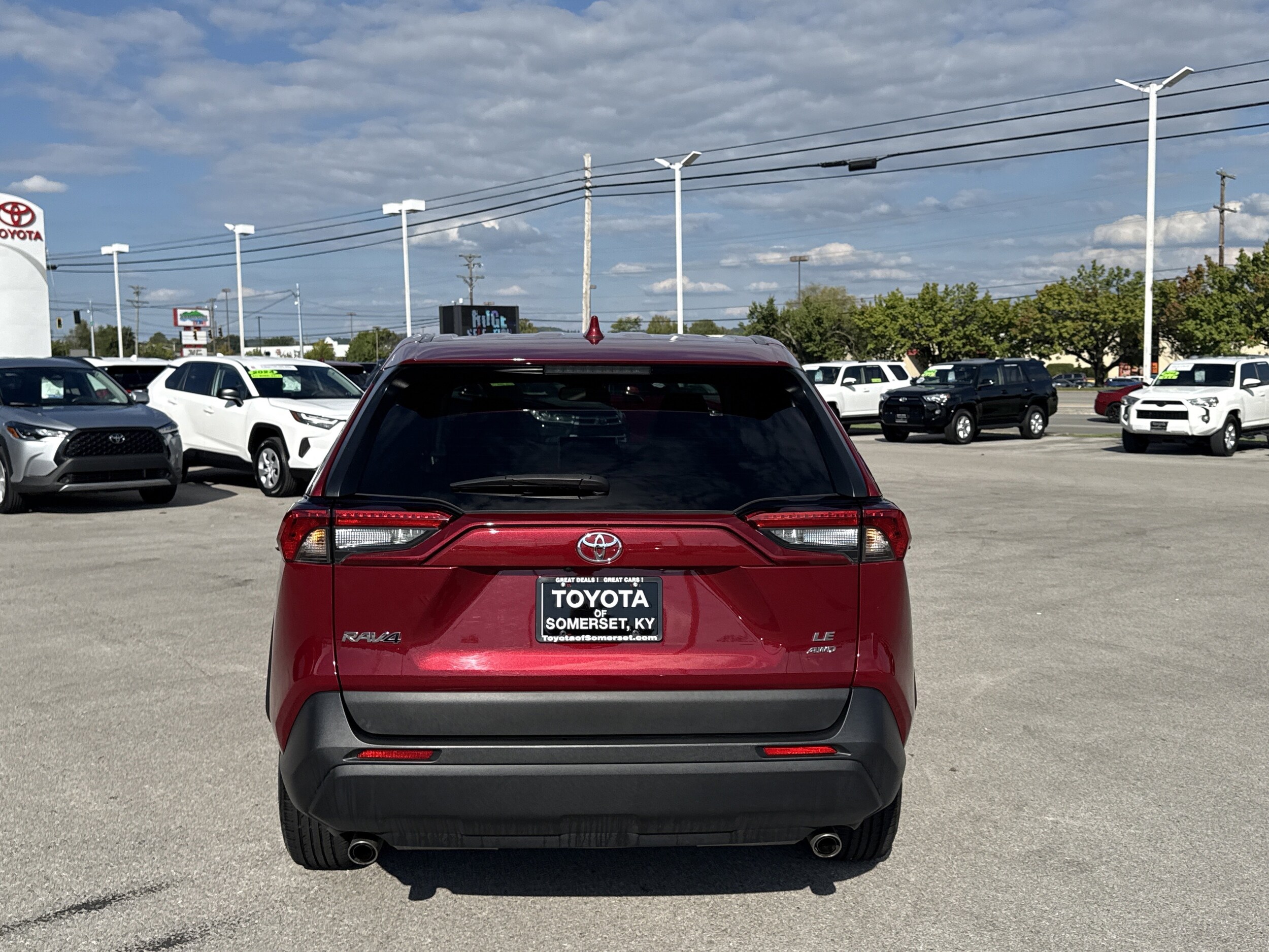 2024 Toyota RAV4 LE photo 3