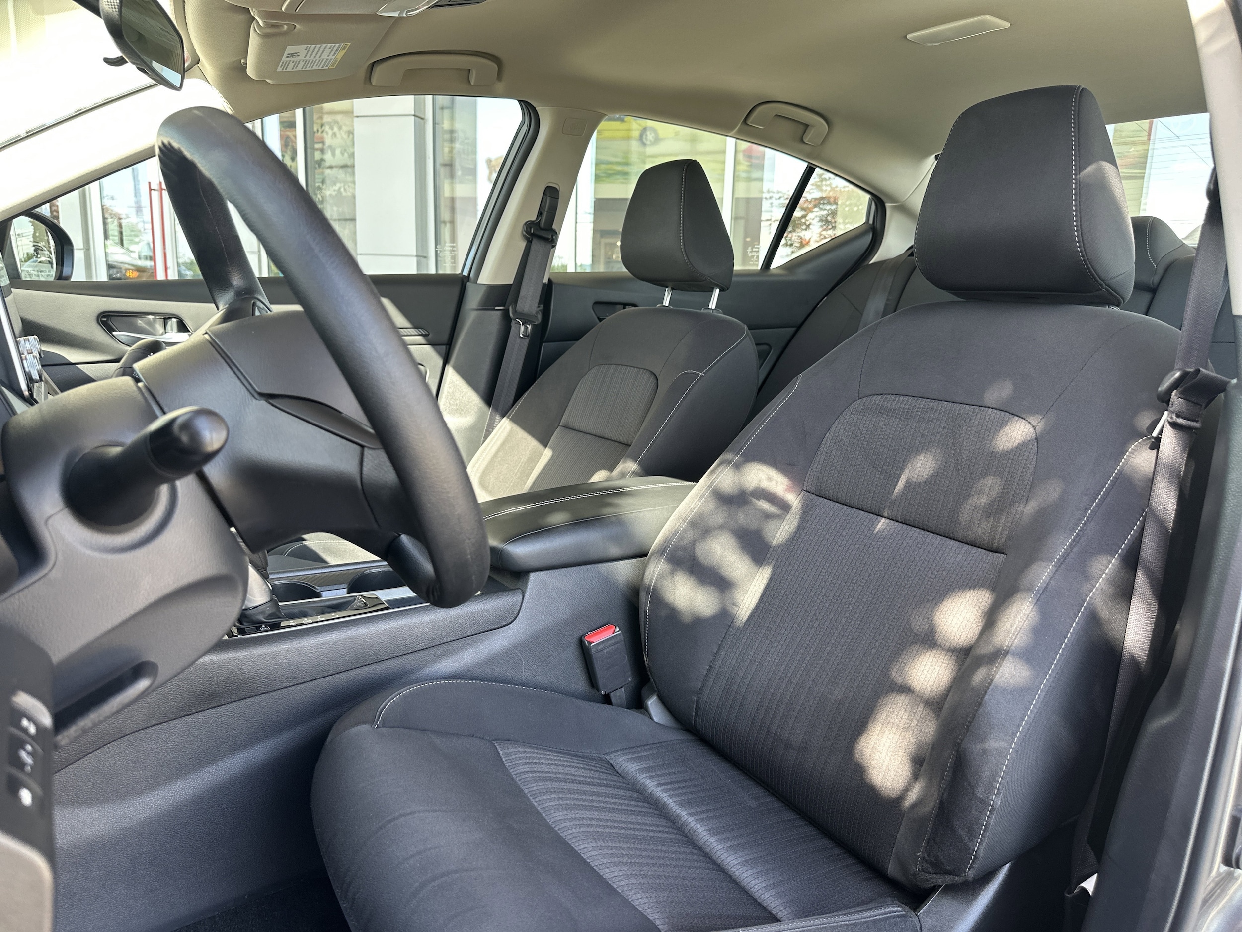 2025 Nissan Altima SV - Photo 9