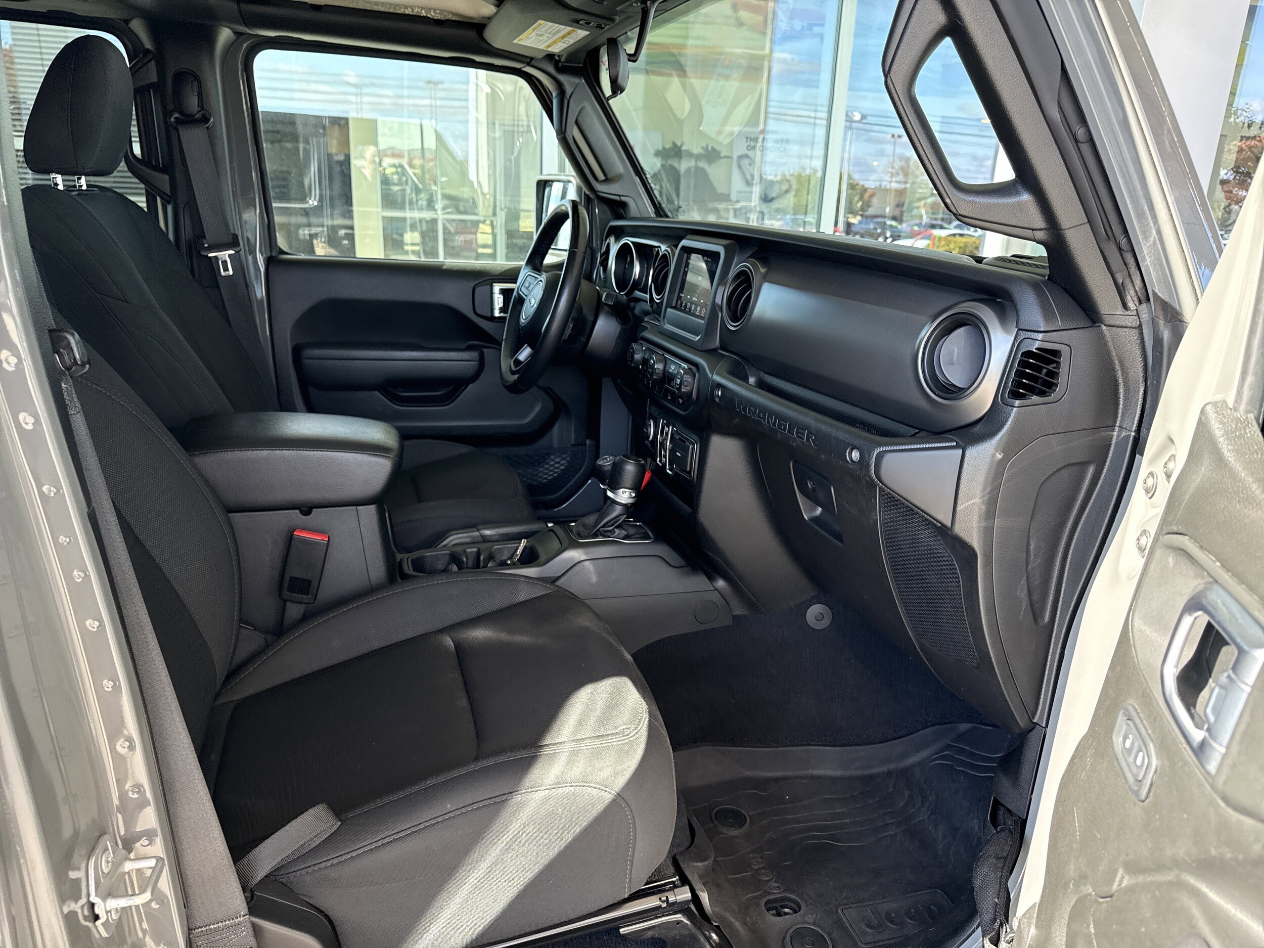 2022 Jeep Wrangler Unlimited Willys - Photo 17