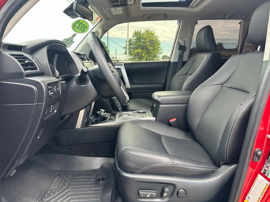 2023 Toyota 4Runner Limited - Photo 11