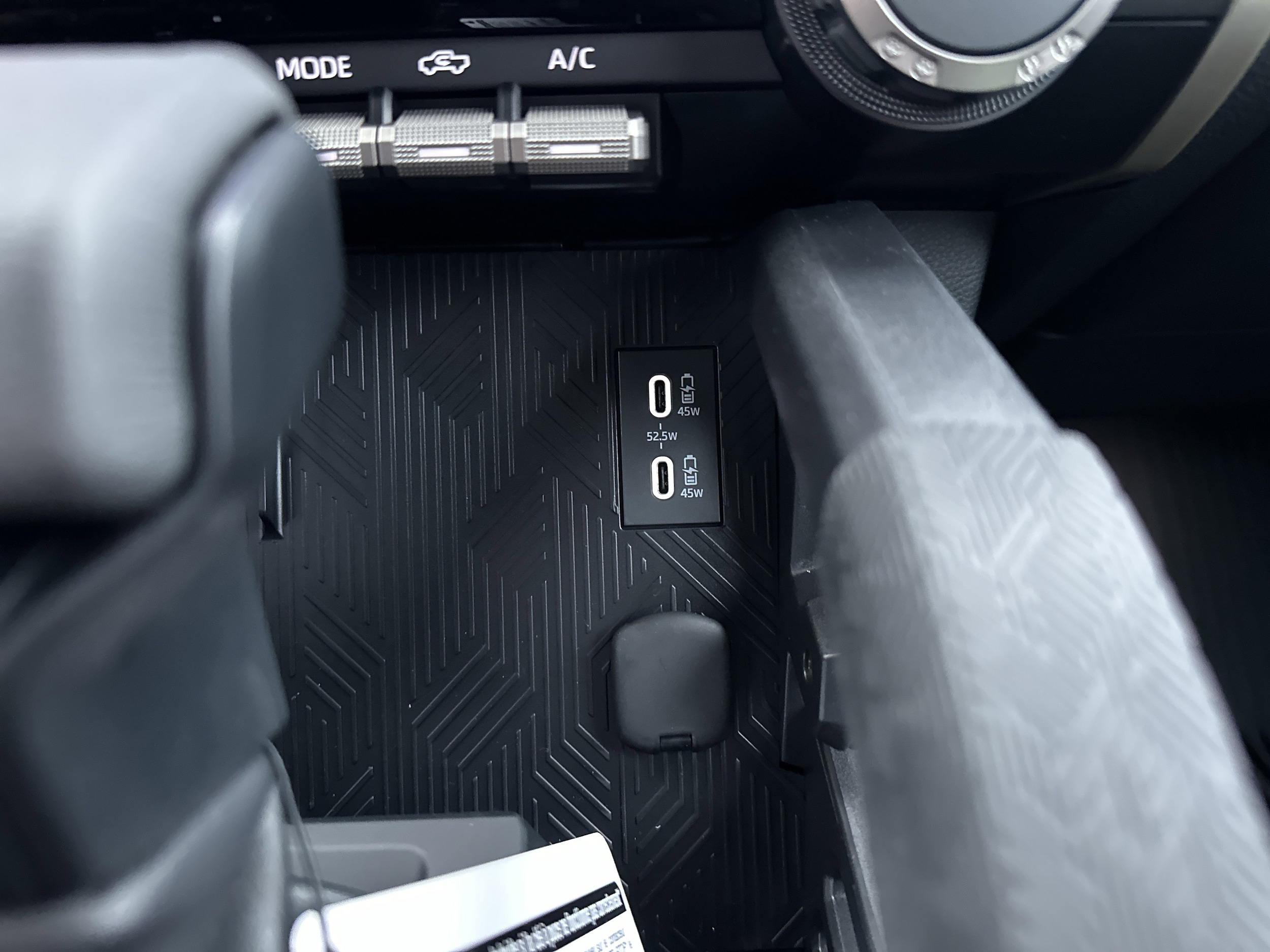 2025 Toyota Tacoma SR5 - Photo 32