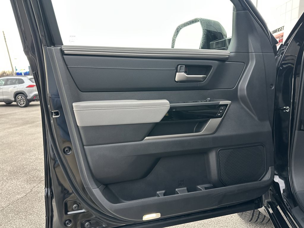 2024 Toyota Tundra Limited - Photo 10
