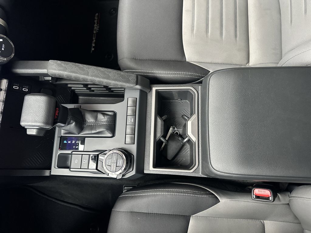 2025 Toyota Tacoma TRD Off Road - Photo 29