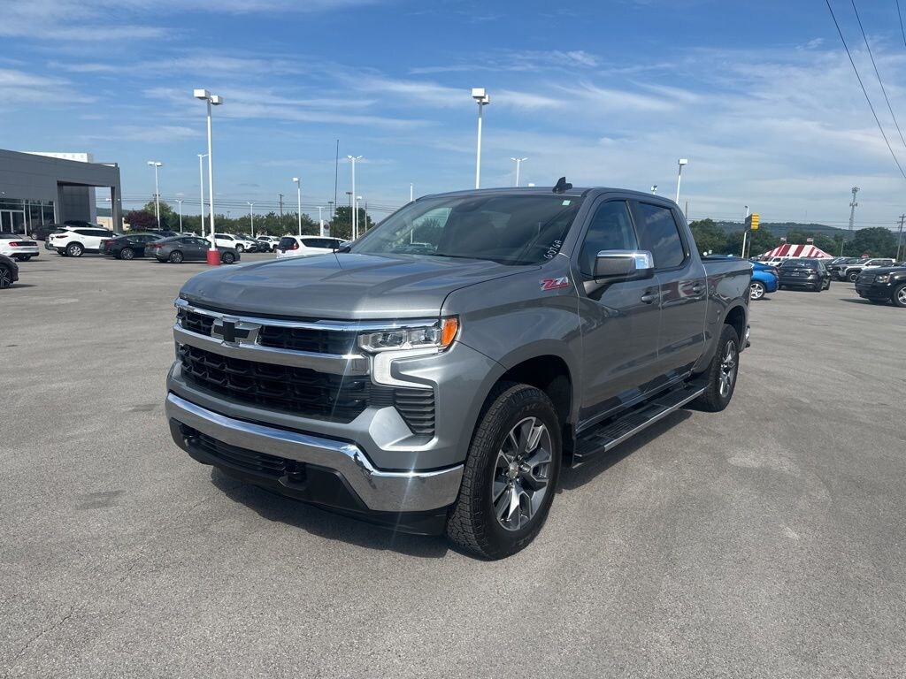 Used 2025 Chevrolet Silverado 1500 LT w/1LT Truck Crew Cab