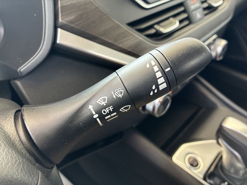 2025 Nissan Altima SV - Photo 28