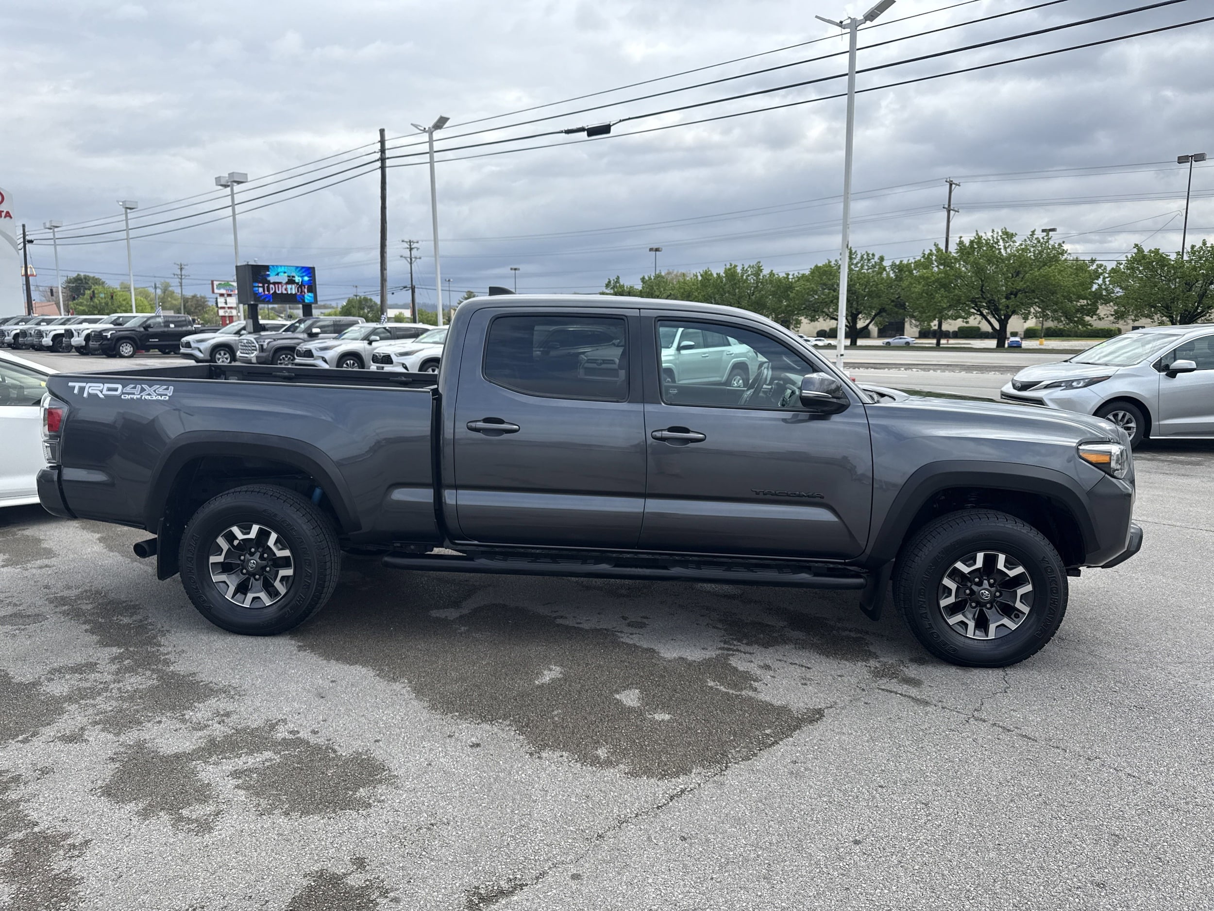 Certified 2022 Toyota Tacoma TRD Off Road with VIN 3TMDZ5BN9NM135804 for sale in Somerset, KY
