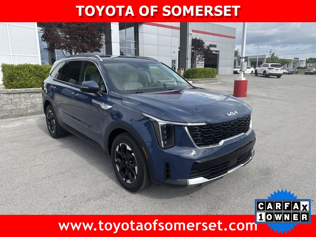 2025 Kia Sorento S AT's photo