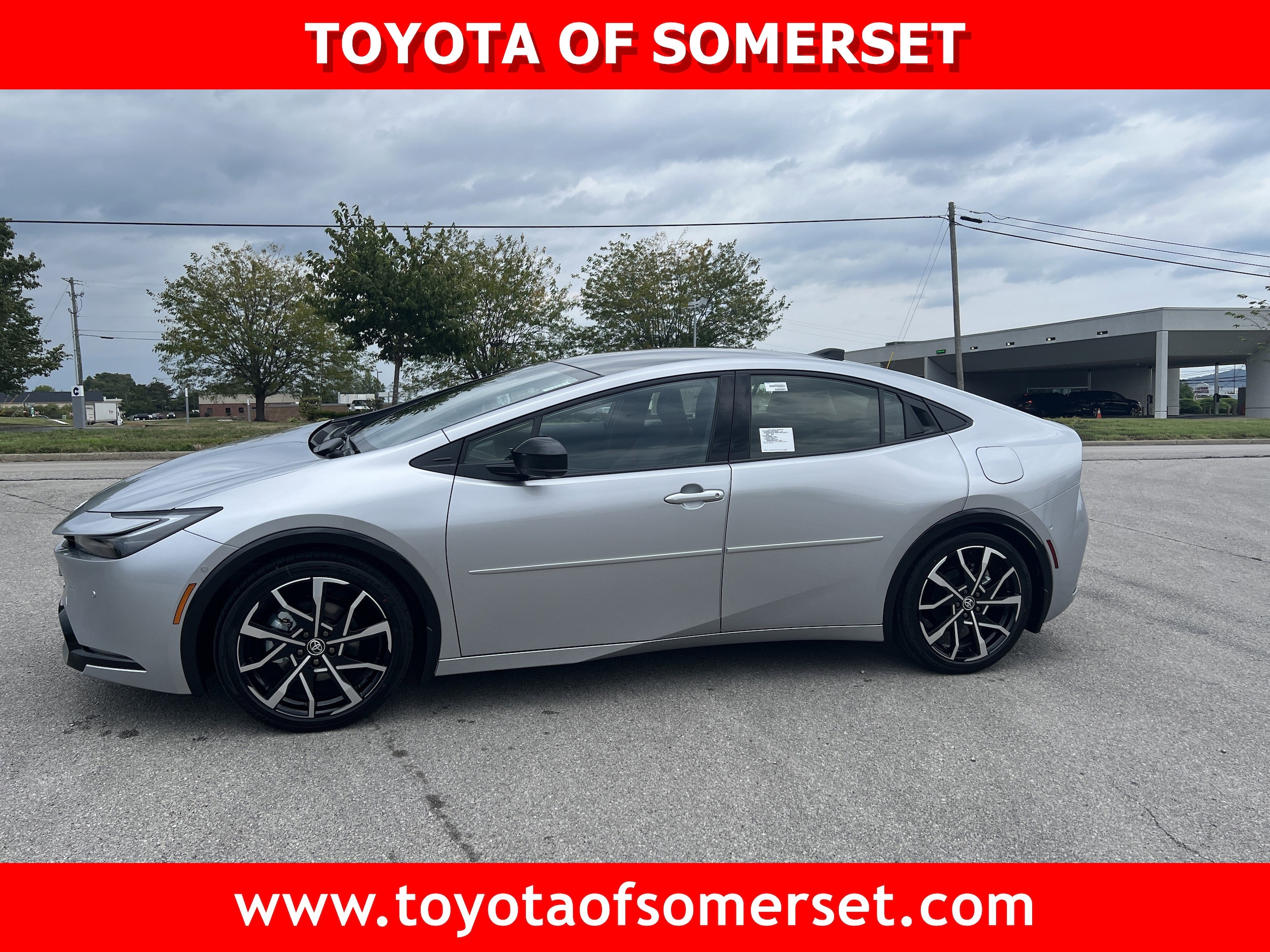 2026 Toyota Prius XSE Premium's photo