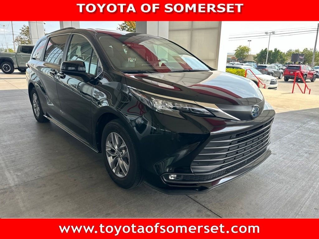 Certified 2025 Toyota Sienna XLE 8 Passenger Van Passenger Van