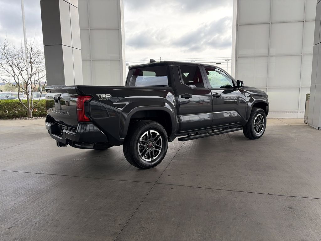 2025 Toyota Tacoma TRD Sport - Photo 5