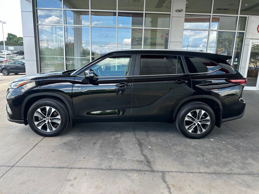 Certified 2025 Toyota Highlander XLE SUV