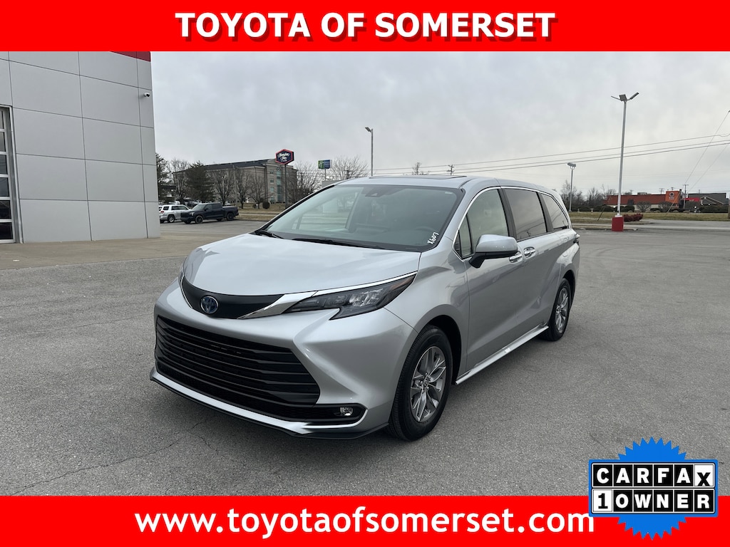 Used 2025 Toyota Sienna XLE 8 Passenger Van Passenger Van