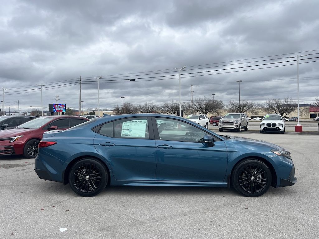New 2026 Toyota Camry SE Sedan