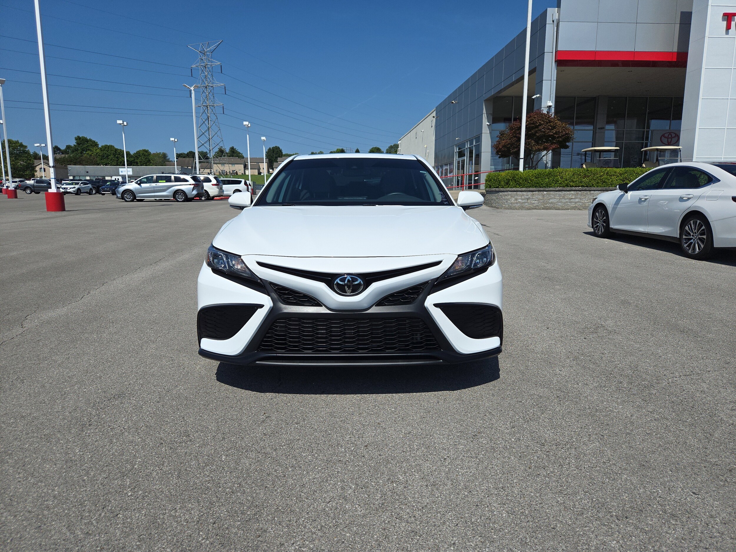 2024 Toyota Camry SE photo 2