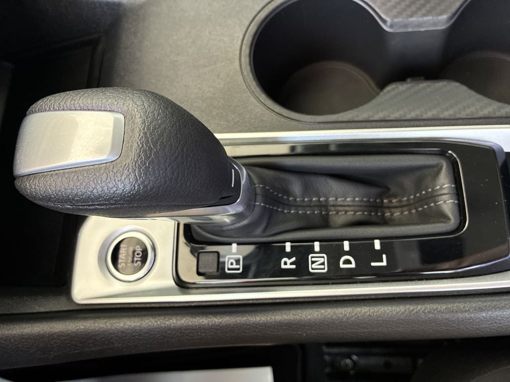2025 Nissan Altima SV - Photo 25