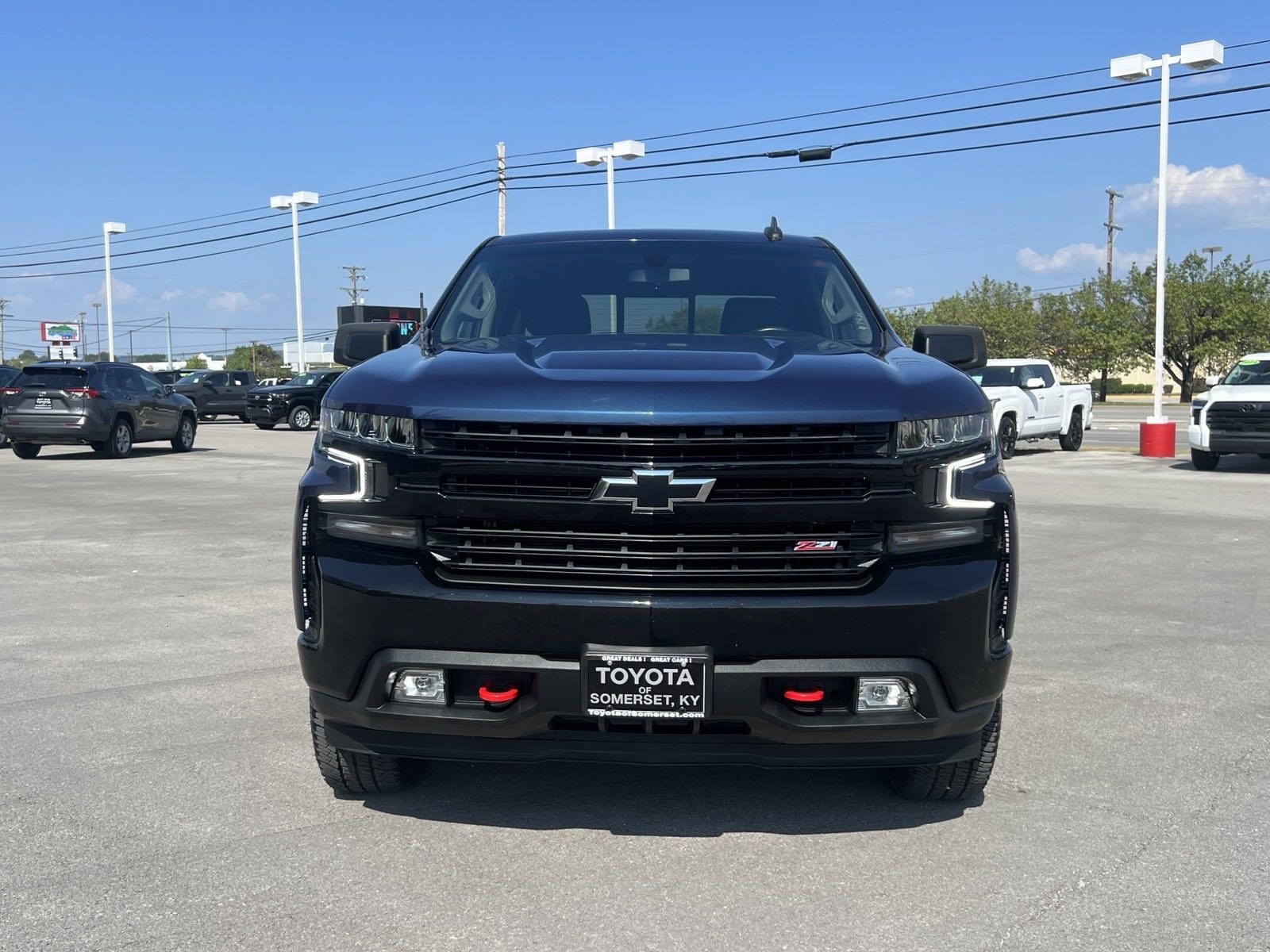 Used 2021 Chevrolet Silverado 1500 LT Trail Boss with VIN 1GCPYFED2MZ138257 for sale in Somerset, KY