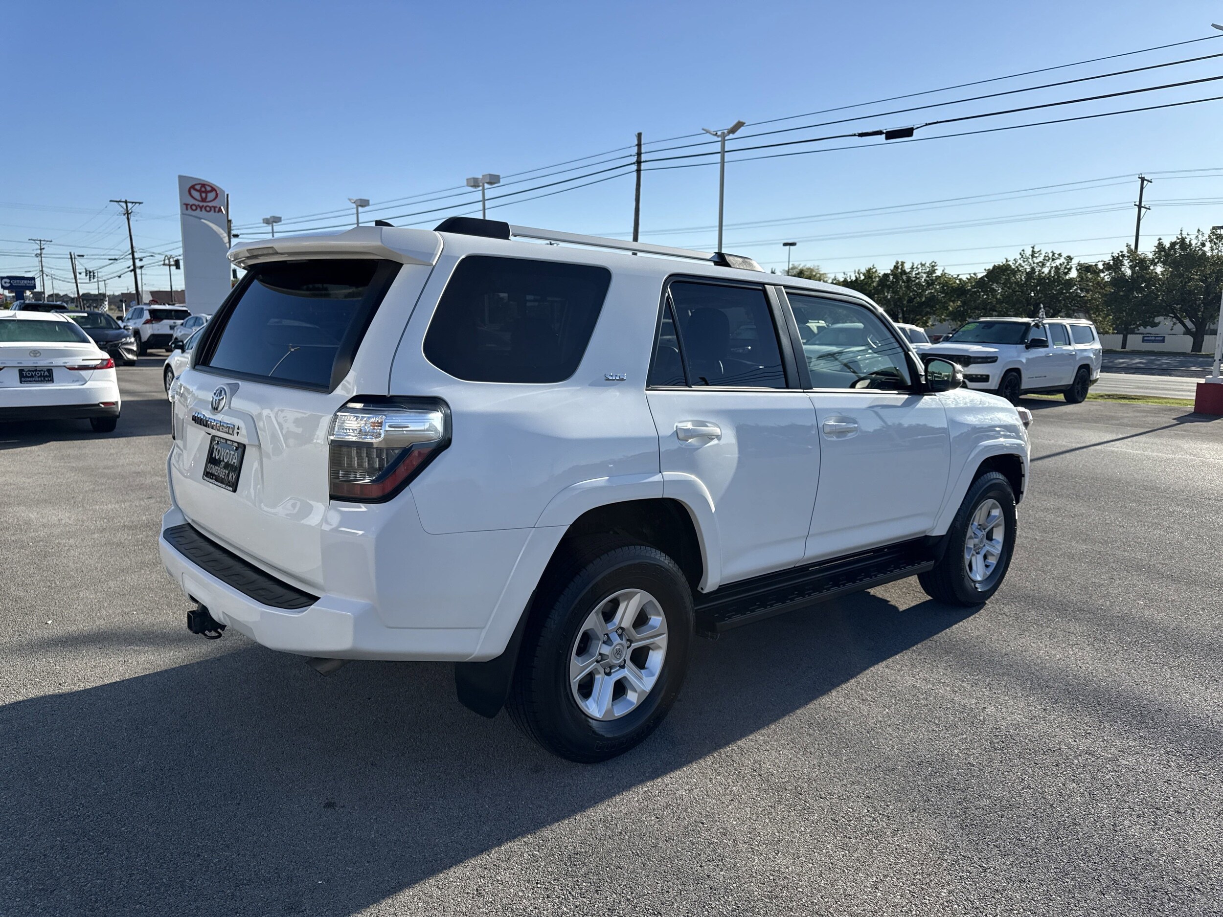 2024 Toyota 4Runner SR5 Premium photo 2