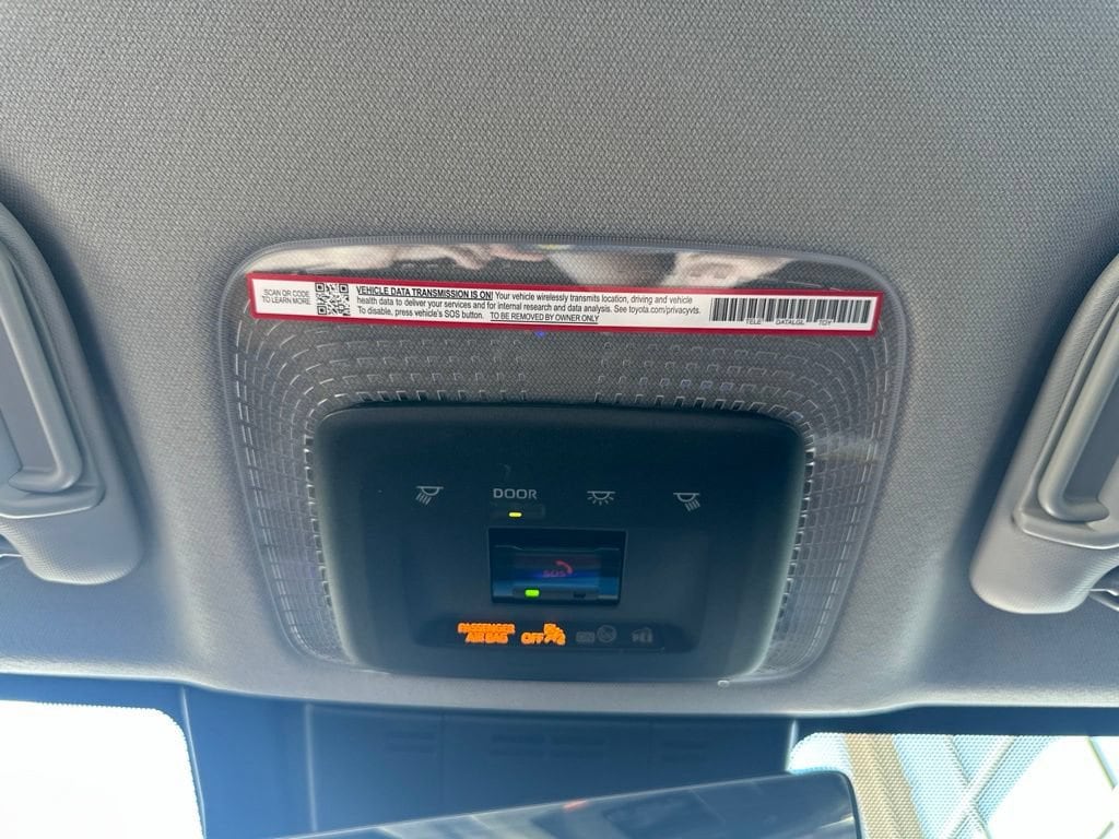 2026 Toyota Prius Plug-in Hybrid XSE Premium - Photo 30