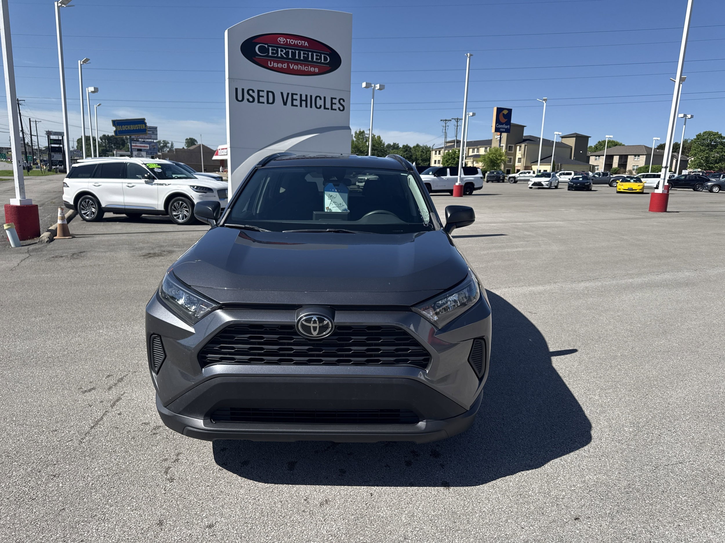 Certified 2019 Toyota RAV4 LE with VIN 2T3F1RFV4KW068704 for sale in Somerset, KY