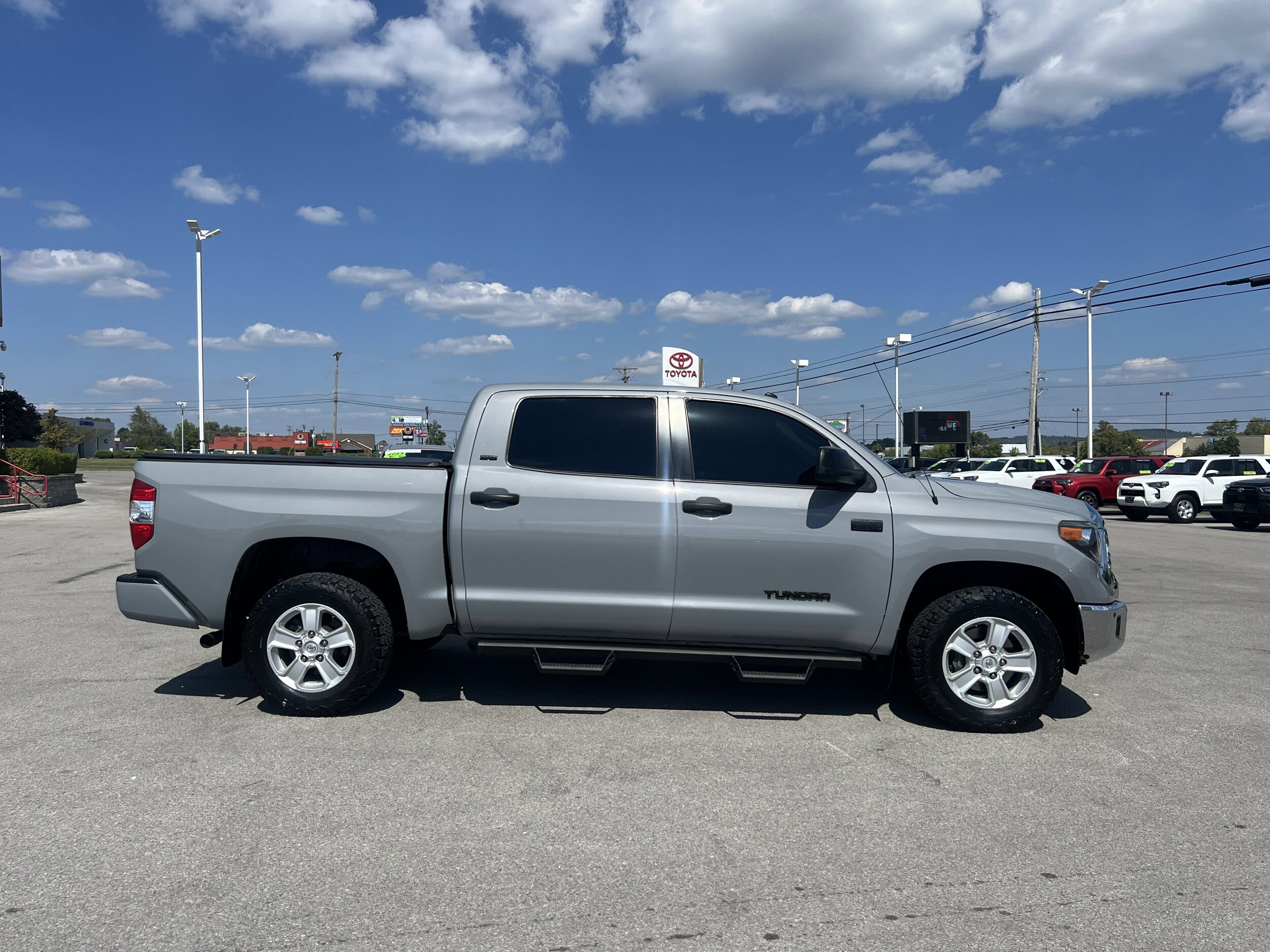 2019 Toyota Tundra SR5 Grade photo 3