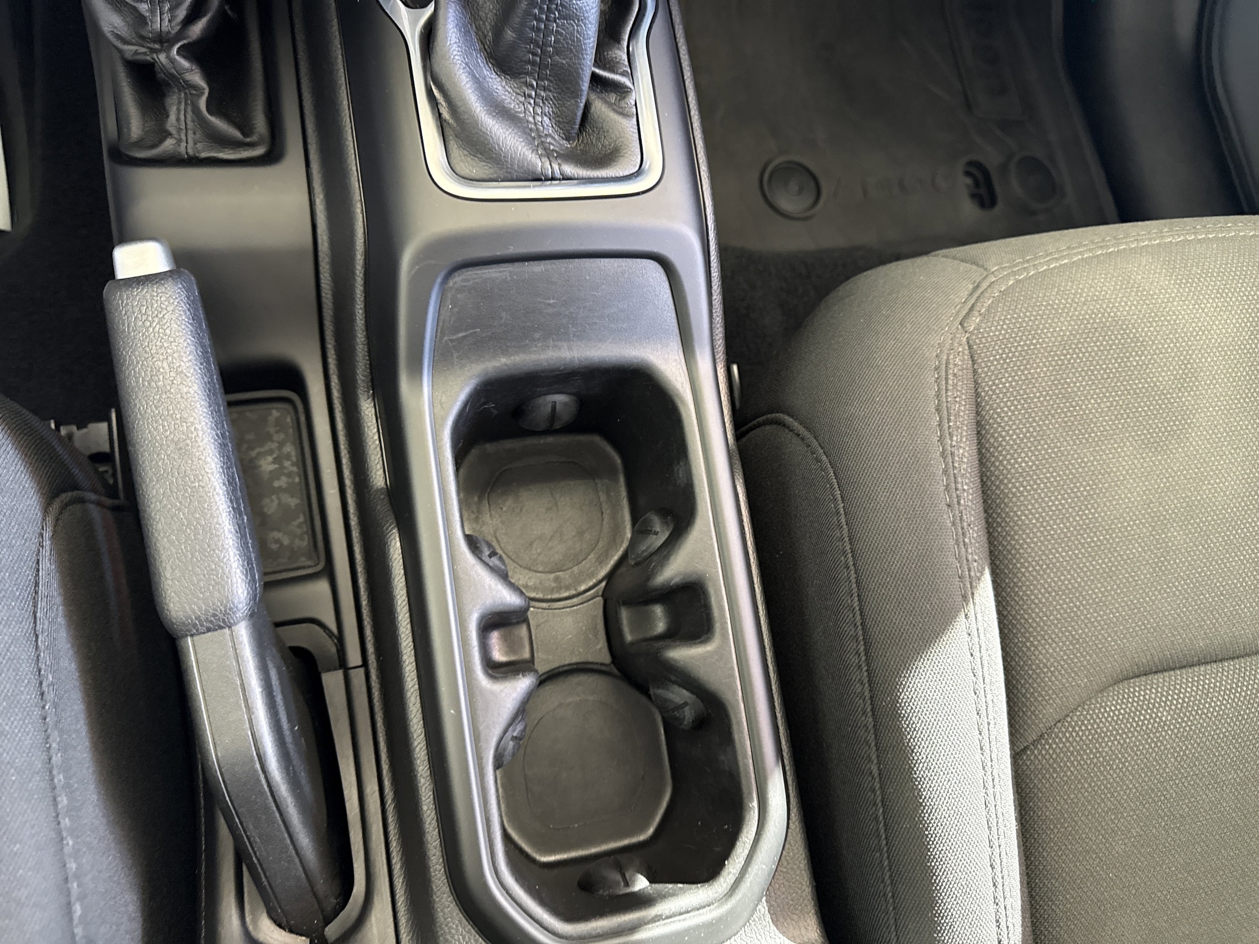 2022 Jeep Wrangler Unlimited Willys - Photo 25
