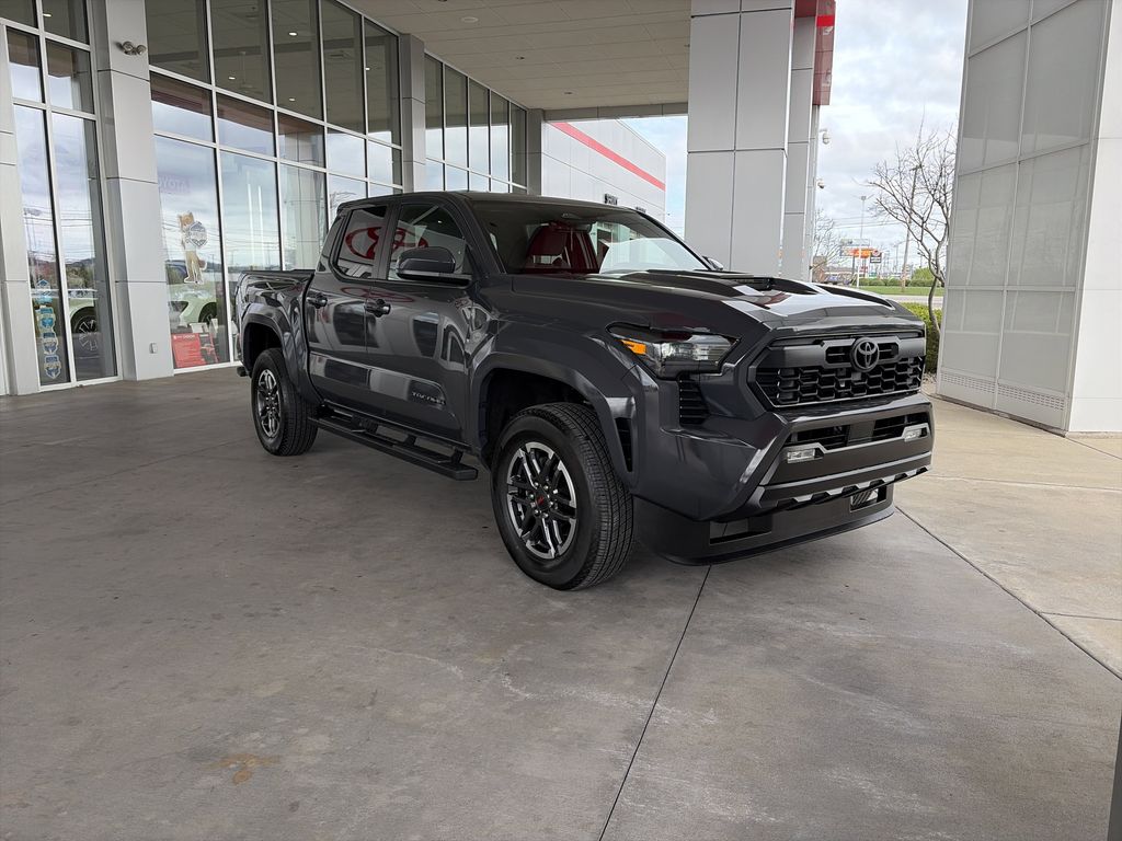 2025 Toyota Tacoma TRD Sport - Photo 3