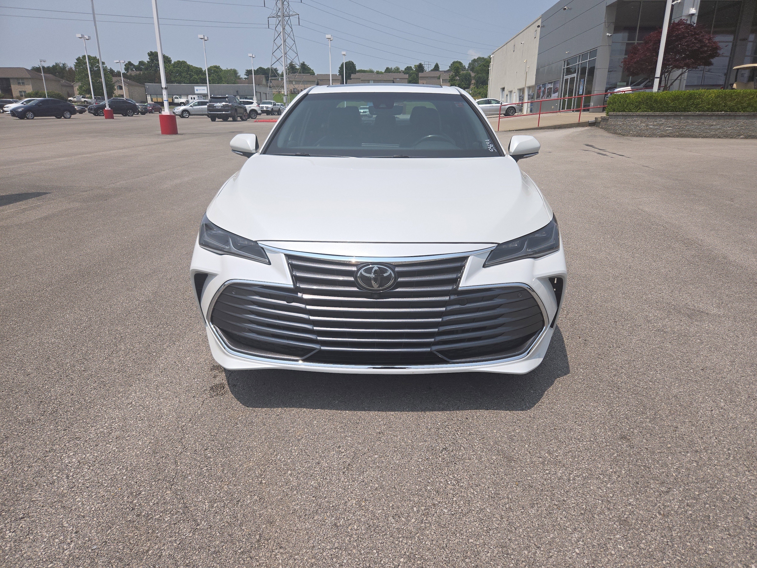 Certified 2022 Toyota Avalon Limited with VIN 4T1DZ1FBXNU081798 for sale in Somerset, KY